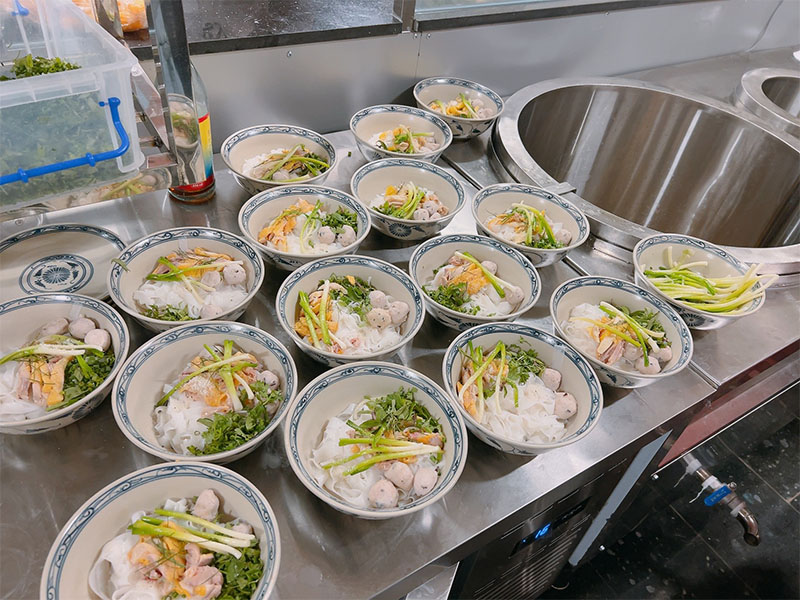 Những điều cần biết khi chọn nồi nấu nước lèo cho quán ăn